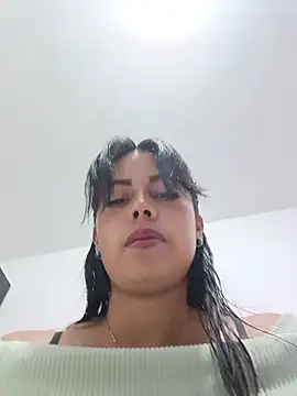 Snapshot of _andrea30 chatting on June 9, 2026, 11:22 am andrea30 online show from June 9, 2026, 11:22 am
