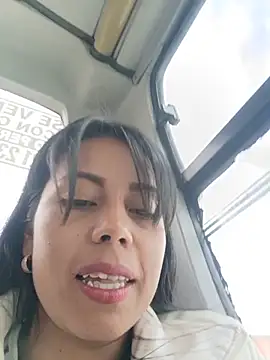 Snapshot of _andrea30 chatting on June 3, 2026, 2:33 pm andrea30 online show from June 3, 2026, 2:33 pm