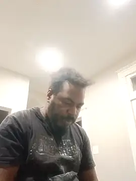 MRHANDSOME3800 online show from February 4, 2026, 2:50 am