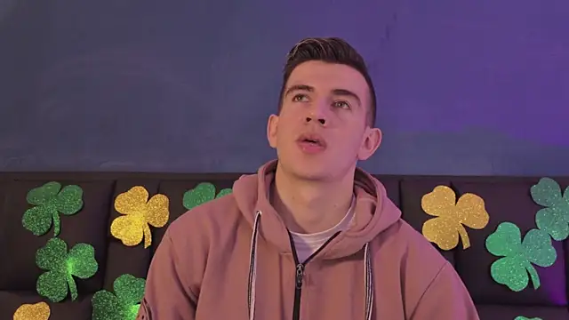 Snapshot of MikaelSlow chatting on March 18, 2026, 3:53 am MikaelSlow online show from March 18, 2026, 3:53 am