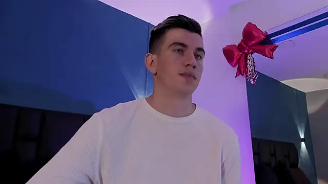 Snapshot of MikaelSlow chatting on February 24, 2026, 3:40 am MikaelSlow online show from February 24, 2026, 3:40 am