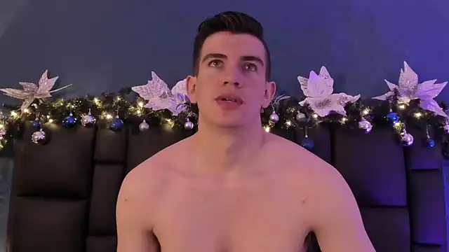 MikaelSlow online show from December 20, 2025, 3:42 am