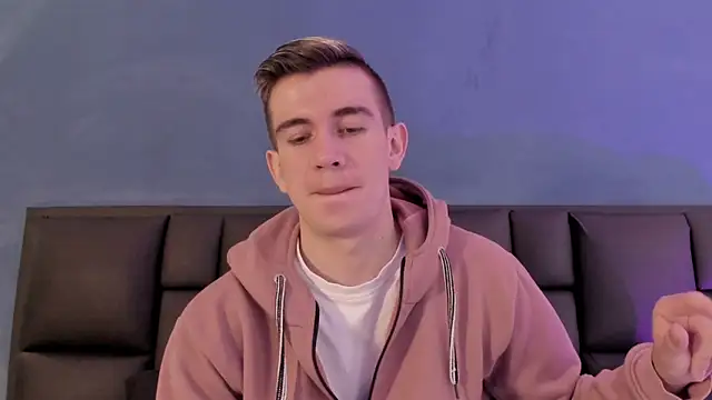 Snapshot of MikaelSlow chatting on February 28, 2026, 3:50 am MikaelSlow online show from February 28, 2026, 3:50 am