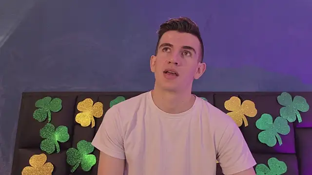 Snapshot of MikaelSlow chatting on March 17, 2026, 3:31 am MikaelSlow online show from March 17, 2026, 3:31 am