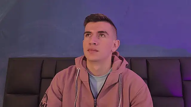 Snapshot of MikaelSlow chatting on March 5, 2026, 3:36 am MikaelSlow online show from March 5, 2026, 3:36 am