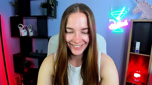 kenzie x online show from September 23, 2025, 6:42 am