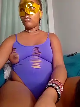 Snapshot of SquirtQueen222 chatting on February 10, 2025, 9:15 pm SquirtQueen222 online show from February 10, 2025, 9:15 pm