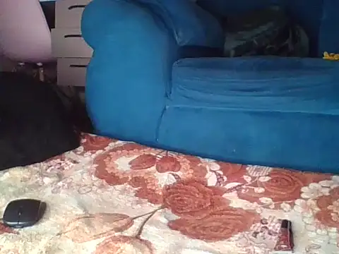 Snapshot of SquirtQueen222 chatting on March 17, 2026, 4:21 pm SquirtQueen222 online show from March 17, 2026, 4:21 pm