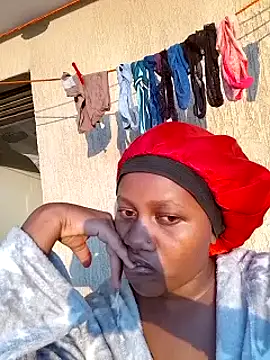 Snapshot of SquirtQueen222 chatting on January 2, 2025, 3:48 am SquirtQueen222 online show from January 2, 2025, 3:48 am