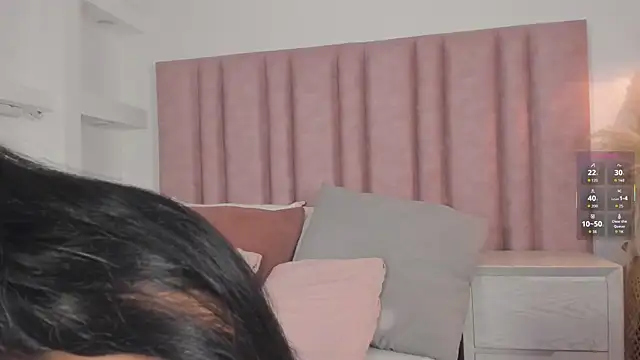 Snapshot of im_alejandra_ chatting on May 8, 2026, 4:27 am im alejandra online show from May 8, 2026, 4:27 am