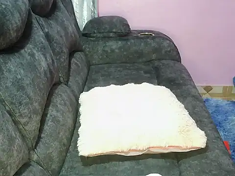 Snapshot of petitev chatting on October 26, 2025, 4:35 am petitev online show from October 26, 2025, 4:35 am