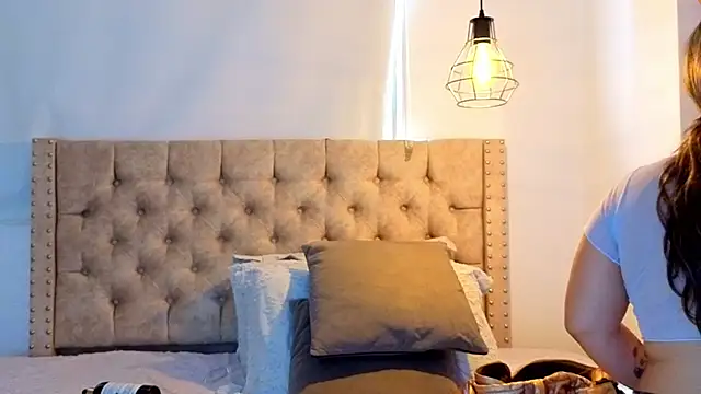 Snapshot of Anya_Texas chatting on February 18, 2026, 7:54 pm Anya Texas online show from February 18, 2026, 7:54 pm