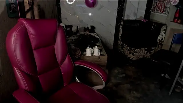 Snapshot of tattys_sexy chatting on October 17, 2025, 4:38 am tattys sexy online show from October 17, 2025, 4:38 am