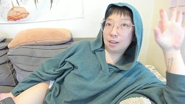 luxgray online show from January 9, 2026, 9:00 pm