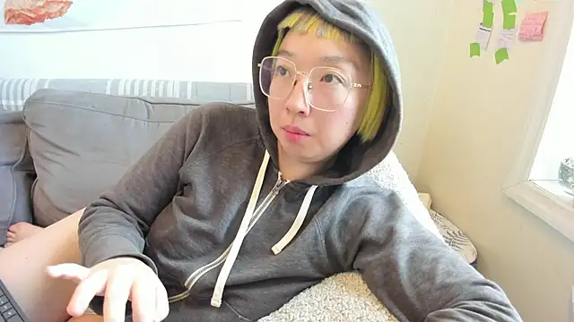 luxgray online show from March 28, 2026, 8:10 pm