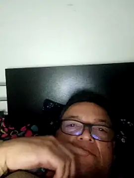 Snapshot of Anuviss_lxx chatting on October 26, 2025, 4:35 am Anuviss lxx online show from October 26, 2025, 4:35 am