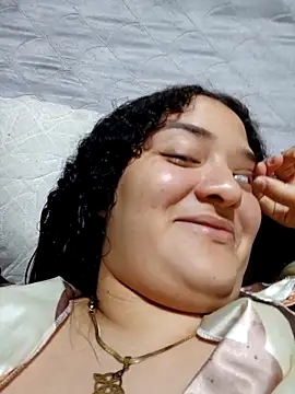 Liancy online show from October 17, 2025, 1:53 am