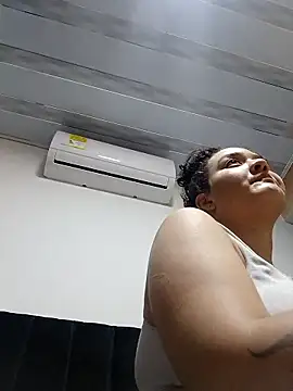 Liancy online show from January 14, 2026, 2:37 am