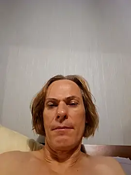 Snapshot of Mikemustang chatting on February 23, 2025, 4:24 pm Mikemustang online show from February 23, 2025, 4:24 pm
