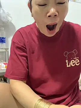 Snapshot of Baby-bigtits chatting on October 13, 2025, 11:49 pm Baby-bigtits online show from October 13, 2025, 11:49 pm