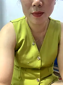 Snapshot of Baby-bigtits chatting on December 4, 2025, 3:38 am Baby-bigtits online show from December 4, 2025, 3:38 am