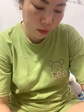 Snapshot of Baby-bigtits chatting on December 5, 2025, 10:47 am Baby-bigtits online show from December 5, 2025, 10:47 am