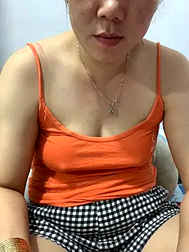 Snapshot of Baby-bigtits chatting on November 15, 2025, 12:09 pm Baby-bigtits online show from November 15, 2025, 12:09 pm