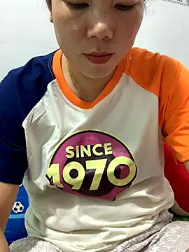 Snapshot of Baby-bigtits chatting on November 19, 2025, 5:07 am Baby-bigtits online show from November 19, 2025, 5:07 am