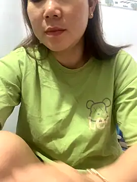 Snapshot of Baby-bigtits chatting on December 4, 2025, 10:42 pm Baby-bigtits online show from December 4, 2025, 10:42 pm