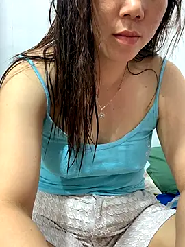 Snapshot of Baby-bigtits chatting on November 23, 2025, 11:42 am Baby-bigtits online show from November 23, 2025, 11:42 am