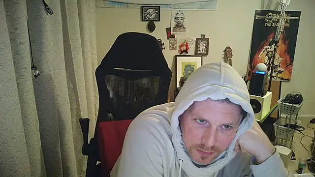 Snapshot of Rock_Pierce chatting on April 19, 2026, 10:05 am Rock Pierce online show from April 19, 2026, 10:05 am