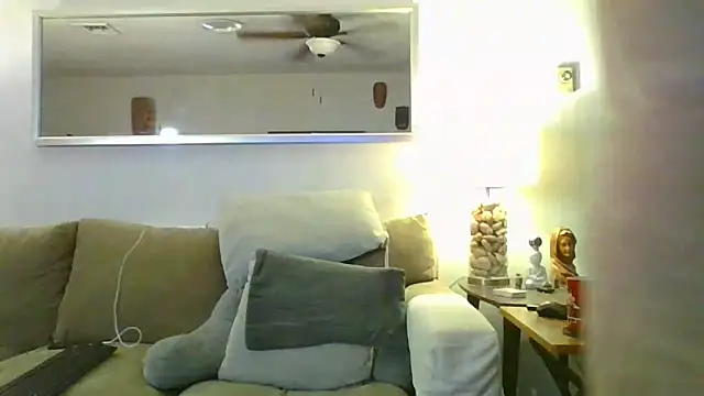 Snapshot of Rock_Pierce chatting on May 11, 2026, 7:22 pm Rock Pierce online show from May 11, 2026, 7:22 pm