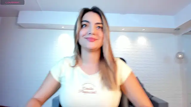 IsabellaaJoness online show from February 24, 2026, 11:44 am