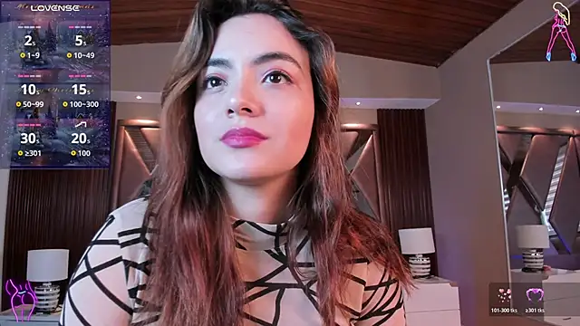 Snapshot of IsabellaaJoness chatting on November 18, 2025, 11:35 am IsabellaaJoness online show from November 18, 2025, 11:35 am