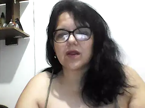 kassandra02 online show from February 19, 2025, 2:01 pm