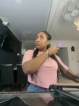 NaiomyLanes online show from March 20, 2026, 11:44 am