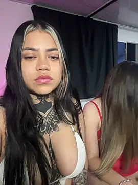 Snapshot of aliensexy chatting on March 3, 2026, 11:45 pm aliensexy online show from March 3, 2026, 11:45 pm