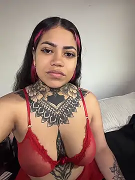 Snapshot of aliensexy chatting on June 5, 2026, 11:32 pm aliensexy online show from June 5, 2026, 11:32 pm