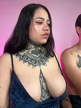 Snapshot of aliensexy chatting on November 10, 2025, 9:09 pm aliensexy online show from November 10, 2025, 9:09 pm