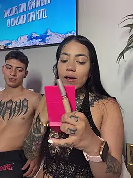 aliensexy online show from July 28, 2026, 7:39 pm