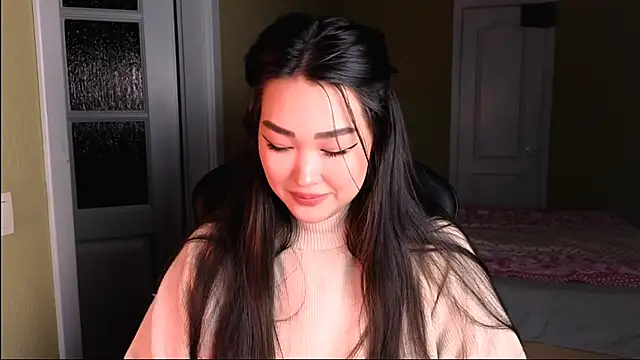 Snapshot of Erica_Wayne chatting on January 26, 2025, 2:19 pm Erica Wayne online show from January 26, 2025, 2:19 pm