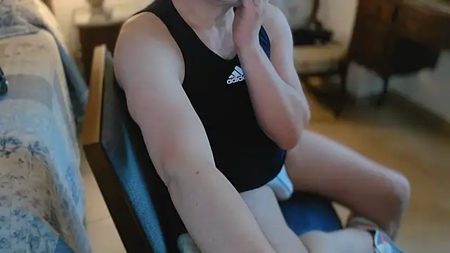 slzypvtpig online show from November 16, 2025, 12:43 pm