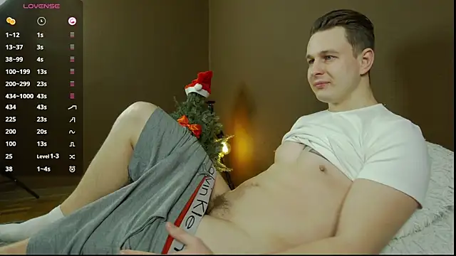 Snapshot of charlie_smiley chatting on January 19, 2025, 8:51 pm charlie smiley online show from January 19, 2025, 8:51 pm