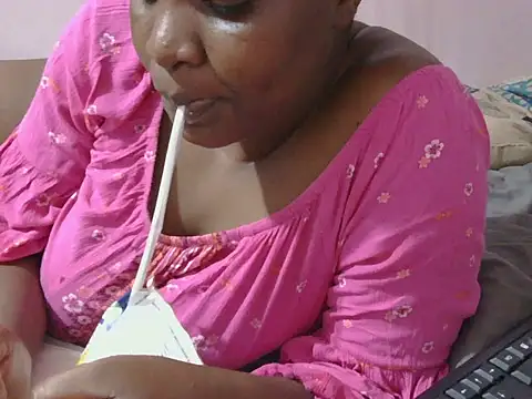 pretty dimplegirl online show from April 20, 2026, 6:31 pm