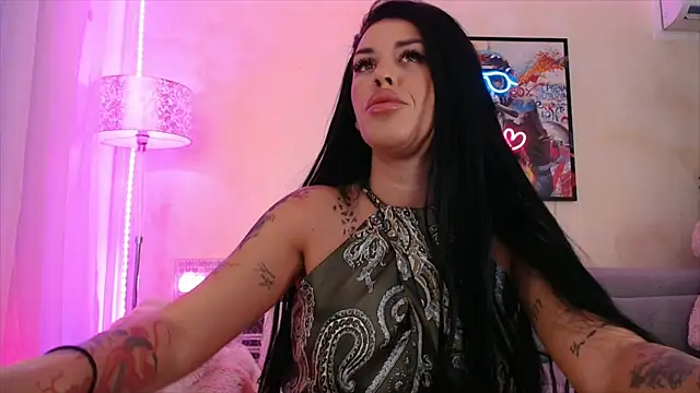 LaylaCruzRose online show from July 20, 2026, 6:10 am