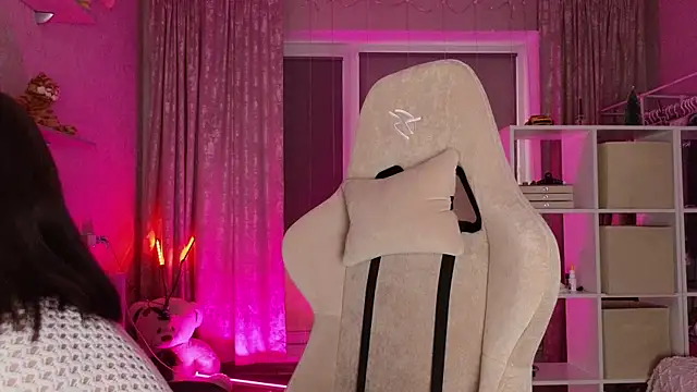 Katy perry  online show from March 5, 2025, 2:36 am