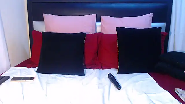 Snapshot of DARKBUSTY030 chatting on March 9, 2026, 12:30 pm DARKBUSTY030 online show from March 9, 2026, 12:30 pm