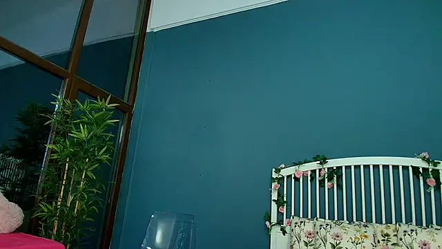 Snapshot of AlicePirs chatting on December 1, 2025, 5:08 am AlicePirs online show from December 1, 2025, 5:08 am