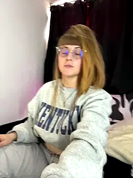 Snapshot of tekila__ chatting on October 22, 2025, 6:07 pm tekila online show from October 22, 2025, 6:07 pm