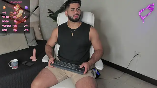 Snapshot of noah_crux chatting on February 20, 2025, 12:15 pm noah crux online show from February 20, 2025, 12:15 pm